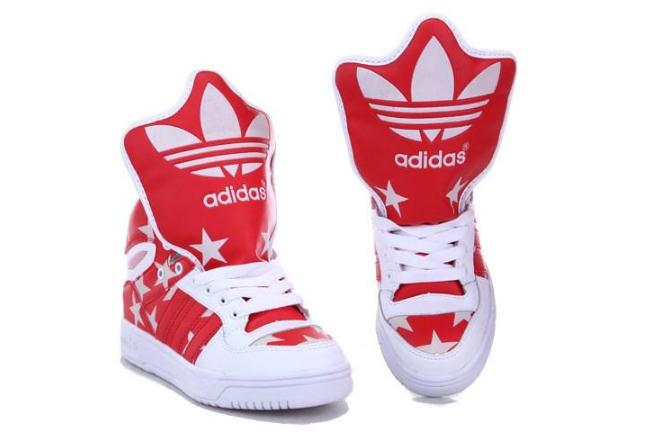 阿迪達(dá)斯有衣服嗎 阿迪達(dá)斯有什么產(chǎn)品 阿迪達(dá)斯有衣服嗎 阿迪達(dá)斯有什么產(chǎn)品