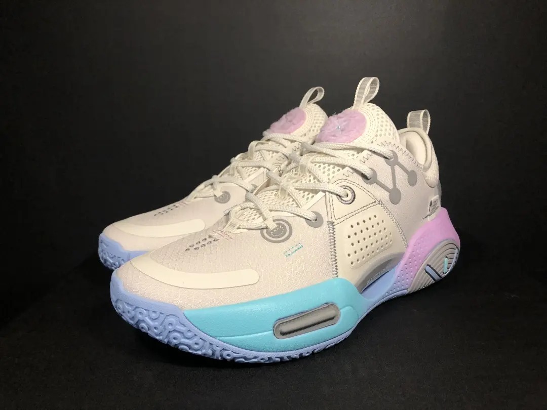 李寧籃球鞋全城9棉花糖測評 李寧全城9棉花糖大概多少錢 李寧籃球鞋全城9棉花糖測評 李寧全城9棉花糖大概多少錢