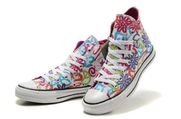 帆布鞋可以用濕巾擦嗎 帆布鞋可以用酒精擦嗎 帆布鞋可以用濕巾擦嗎 帆布鞋可以用酒精擦嗎