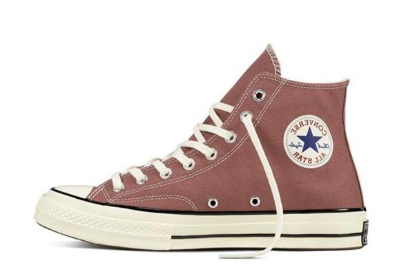 帆布鞋怎么穿搭 帆布鞋怎么配褲子 帆布鞋怎么穿搭 帆布鞋怎么配褲子