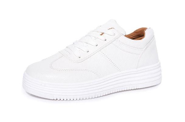 小白鞋哪個(gè)品牌比較好 性價(jià)比高的小白鞋品牌都有哪些 小白鞋哪個(gè)品牌比較好 性價(jià)比高的小白鞋品牌都有哪些