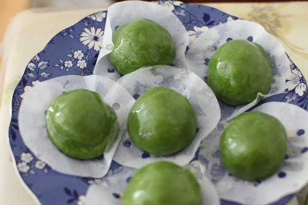 青團(tuán)一次可以吃幾個 青團(tuán)吃多了會怎么樣