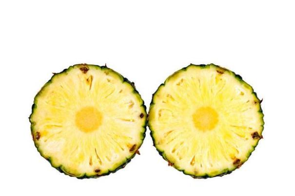 菠蘿能和西紅柿一起吃嗎 菠蘿不能跟什么食物一起吃 菠蘿能和西紅柿一起吃嗎 菠蘿不能跟什么食物一起吃