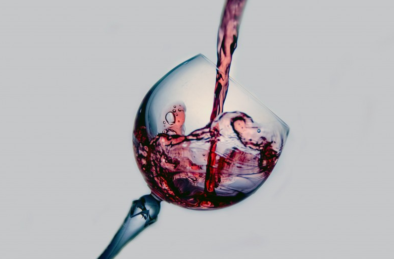 喝紅酒的好處和壞處 喝紅酒的好處與功效 喝紅酒的好處和壞處 喝紅酒的好處與功效