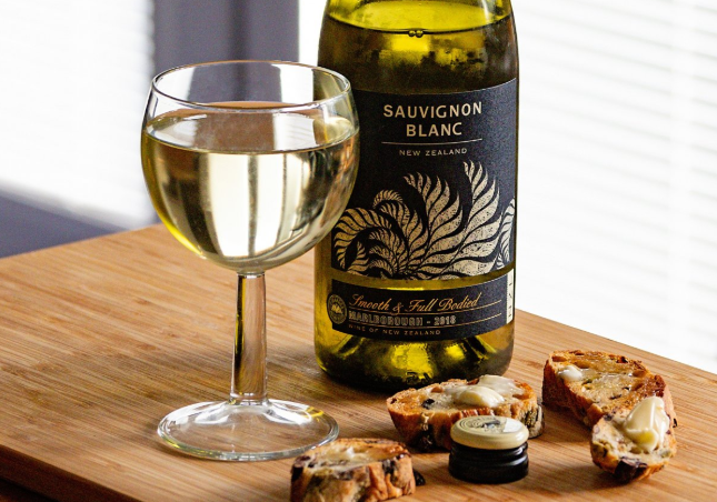 干白葡萄酒保質(zhì)期多久 干白葡萄酒過(guò)了保質(zhì)期還能喝嗎 干白葡萄酒保質(zhì)期多久 干白葡萄酒過(guò)了保質(zhì)期還能喝嗎