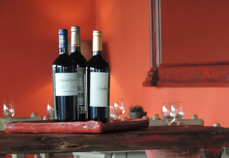 干紅葡萄酒保質(zhì)期幾年 干紅葡萄酒怎么喝比較好 干紅葡萄酒保質(zhì)期幾年 干紅葡萄酒怎么喝比較好