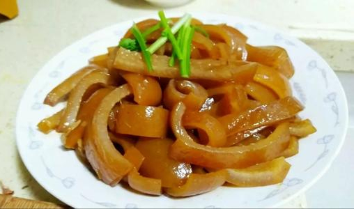 豬皮含有膠原蛋白嗎 豬皮可以美容嗎 豬皮含有膠原蛋白嗎 豬皮可以美容嗎