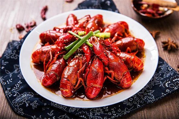 小龍蝦含嘌呤高嗎 小龍蝦對(duì)身體有什么壞處 小龍蝦含嘌呤高嗎 小龍蝦對(duì)身體有什么壞處