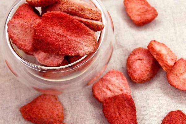 吃凍干草莓的好處 吃凍干草莓有營養(yǎng)嗎? 吃凍干草莓的好處 吃凍干草莓有營養(yǎng)嗎?