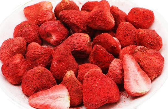 吃凍干草莓的好處 吃凍干草莓有營養(yǎng)嗎? 吃凍干草莓的好處 吃凍干草莓有營養(yǎng)嗎?