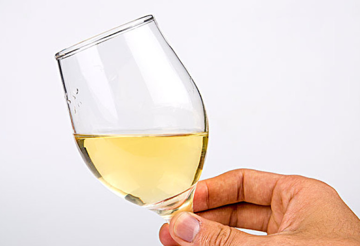半干白葡萄酒保質(zhì)期多久 半干白葡萄酒用醒酒嗎 半干白葡萄酒保質(zhì)期多久 半干白葡萄酒用醒酒嗎