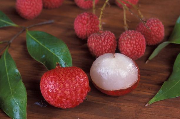 荔枝的功效與作用 荔枝有什么營(yíng)養(yǎng)價(jià)值 荔枝的功效與作用 荔枝有什么營(yíng)養(yǎng)價(jià)值