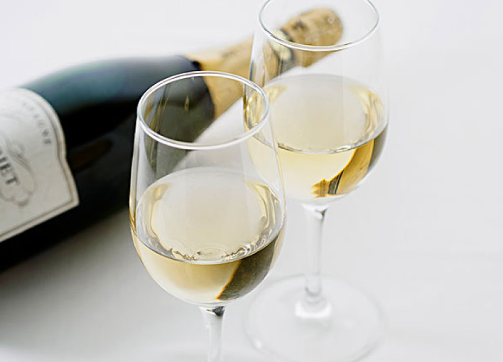 半干白葡萄酒保質(zhì)期多久 半干白葡萄酒用醒酒嗎 半干白葡萄酒保質(zhì)期多久 半干白葡萄酒用醒酒嗎