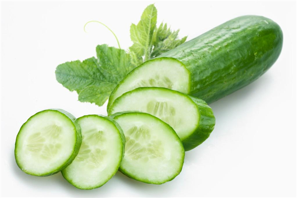 黃瓜去皮好還是不去皮好 黃瓜去皮吃還有營養(yǎng)嗎 黃瓜去皮好還是不去皮好 黃瓜去皮吃還有營養(yǎng)嗎