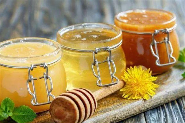 蜂蜜可以減肥嗎 蜂蜜水怎么樣喝減肥 蜂蜜可以減肥嗎 蜂蜜水怎么樣喝減肥