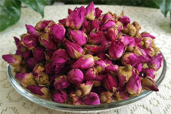 玫瑰花茶孕婦可以喝嗎 玫瑰花茶不適合的人群 玫瑰花茶孕婦可以喝嗎 玫瑰花茶不適合的人群