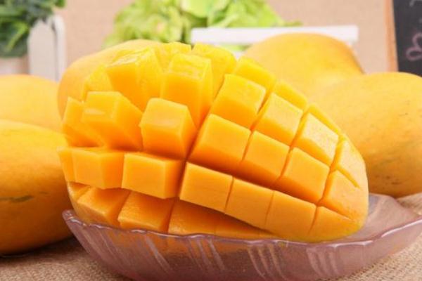 芒果有黑斑還能吃嗎 芒果有黑斑是什么原因 芒果有黑斑還能吃嗎 芒果有黑斑是什么原因