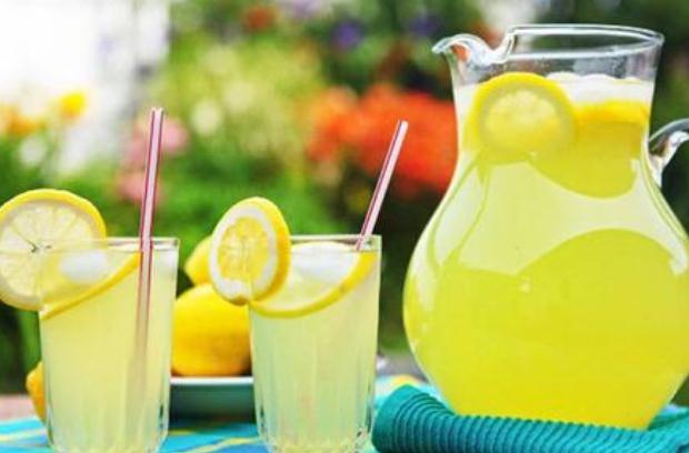 檸檬水有什么危害 檸檬水有多少熱量 檸檬水有什么危害 檸檬水有多少熱量