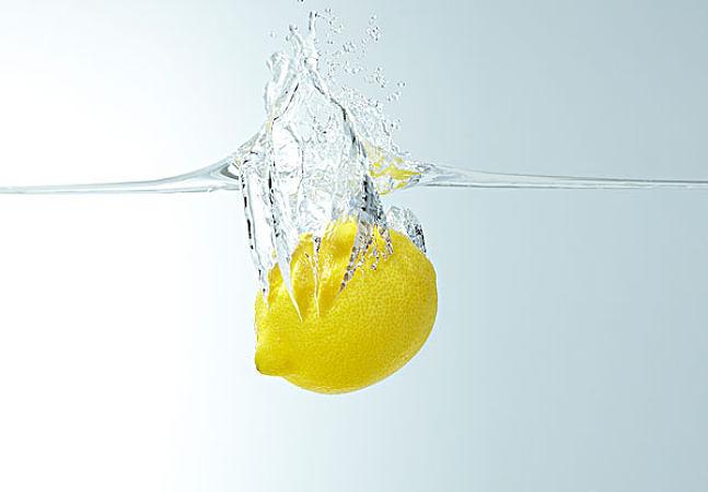 吃檸檬有助于減肥嗎 檸檬該怎么吃瘦身的效果才能夠更好 吃檸檬有助于減肥嗎 檸檬該怎么吃瘦身的效果才能夠更好