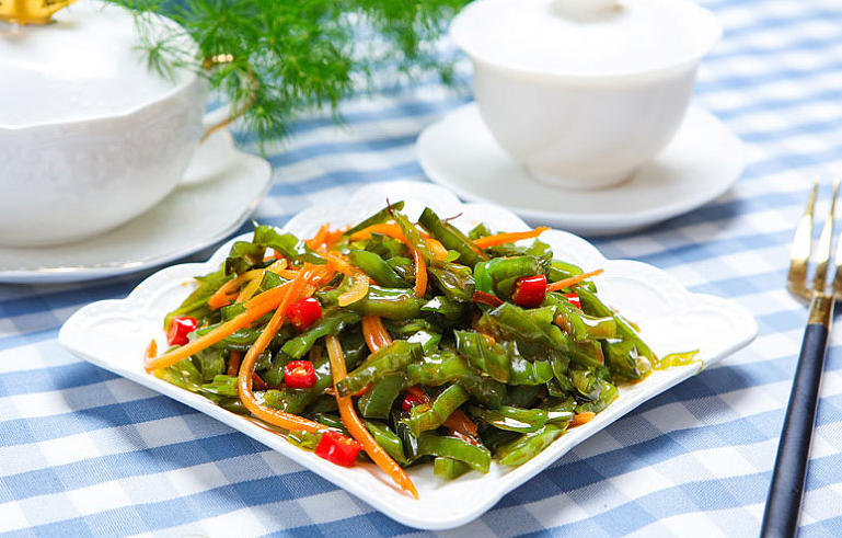 裙帶菜怎么切成細(xì)絲絲 裙帶菜怎么切的那么細(xì) 裙帶菜怎么切成細(xì)絲絲 裙帶菜怎么切的那么細(xì)