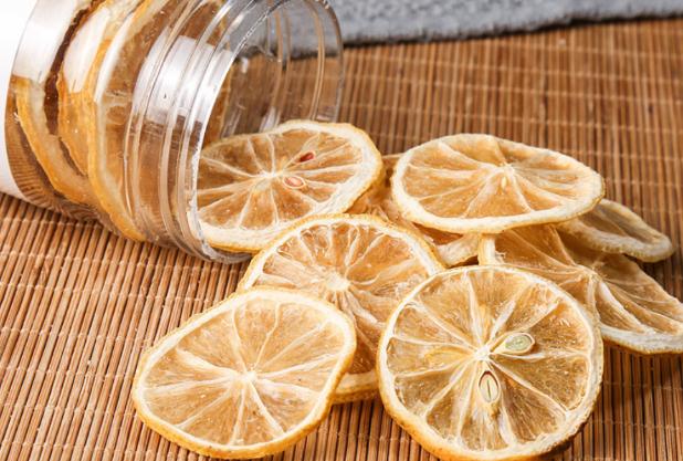 檸檬干的做法 檸檬干的作用與功效 檸檬干的做法 檸檬干的作用與功效