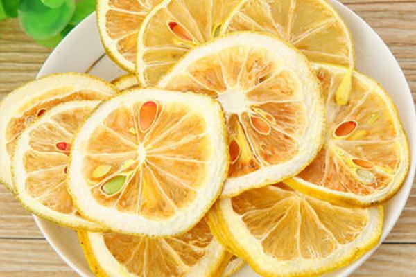 檸檬干的做法 檸檬干的作用與功效 檸檬干的做法 檸檬干的作用與功效