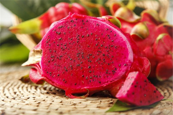 紅心火龍果為什么掉色 紅心火龍果掉色正常嗎 紅心火龍果為什么掉色 紅心火龍果掉色正常嗎