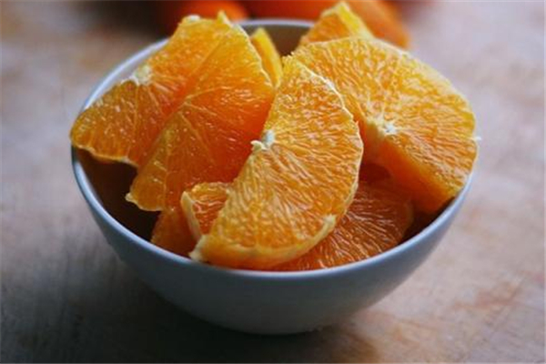橙子能治咳嗽嗎 橙子止咳嗽的方法有哪些 橙子能治咳嗽嗎 橙子止咳嗽的方法有哪些