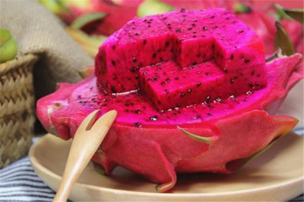 火龍果降血壓?jiǎn)?火龍果降血壓效果好嗎 火龍果降血壓?jiǎn)?火龍果降血壓效果好嗎