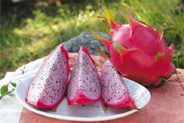 火龍果降血壓?jiǎn)?火龍果降血壓效果好嗎 火龍果降血壓?jiǎn)?火龍果降血壓效果好嗎