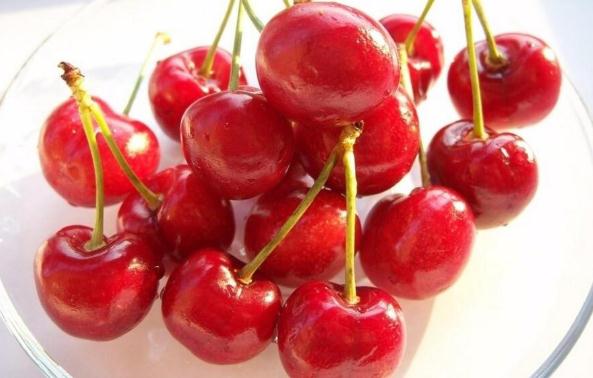 吃櫻桃能降血糖嗎 血糖高的人能吃櫻桃嗎 吃櫻桃能降血糖嗎 血糖高的人能吃櫻桃嗎