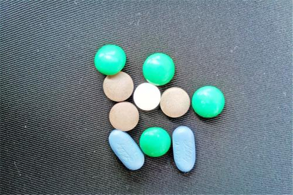 抗糖丸糖尿病人可以吃嗎 抗糖丸治療糖尿病嗎 抗糖丸糖尿病人可以吃嗎 抗糖丸治療糖尿病嗎