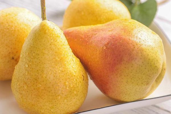 梨子有維生素c嗎 吃梨有哪些好處 梨子有維生素c嗎 吃梨有哪些好處