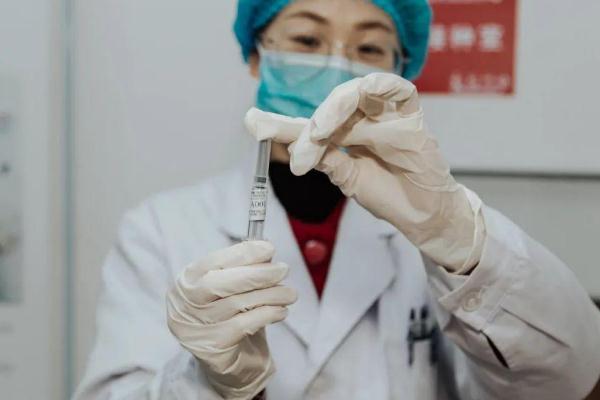 打新冠疫苗胳膊紅腫有硬塊 打完新冠疫苗后胳膊腫痛怎么辦 打新冠疫苗胳膊紅腫有硬塊 打完新冠疫苗后胳膊腫痛怎么辦