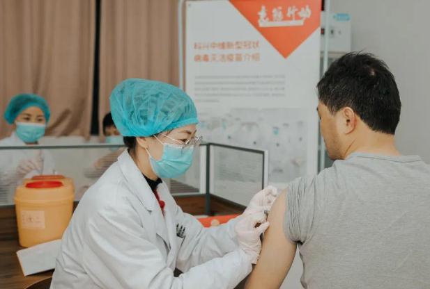 打新冠疫苗胳膊紅腫有硬塊 打完新冠疫苗后胳膊腫痛怎么辦 打新冠疫苗胳膊紅腫有硬塊 打完新冠疫苗后胳膊腫痛怎么辦