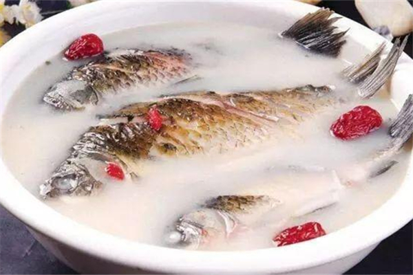 鯽魚湯下奶嗎 鯽魚湯怎么做下奶最快 鯽魚湯下奶嗎 鯽魚湯怎么做下奶最快