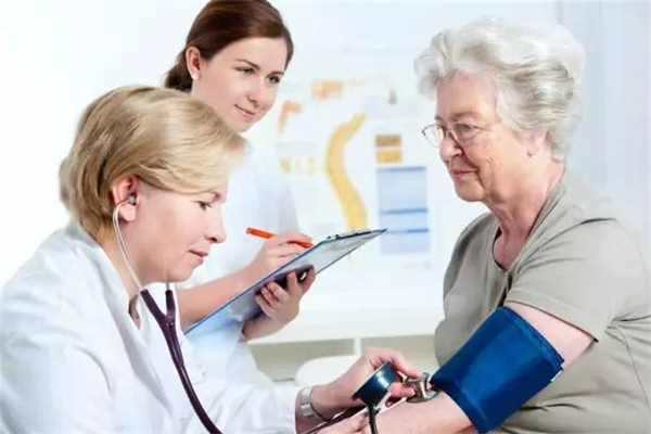 尿毒癥早期皮膚癥狀 尿毒癥早期癥狀 尿毒癥早期皮膚癥狀 尿毒癥早期癥狀