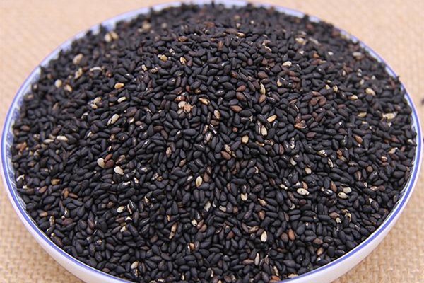 黑芝麻炒多久才熟 黑芝麻炒熟后不香怎么回事 黑芝麻炒多久才熟 黑芝麻炒熟后不香怎么回事