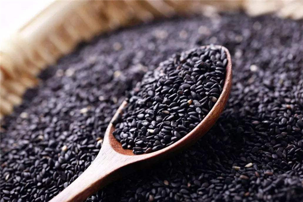 黑芝麻可以改善白發(fā)嗎 黑芝麻怎么吃治白頭發(fā) 黑芝麻可以改善白發(fā)嗎 黑芝麻怎么吃治白頭發(fā)