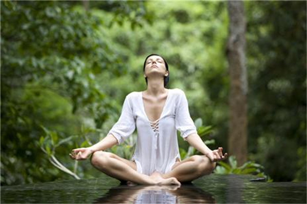 瑜伽可以豐胸嗎 瑜伽豐胸動(dòng)作有哪些 瑜伽可以豐胸嗎 瑜伽豐胸動(dòng)作有哪些