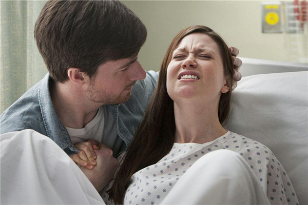 分娩時(shí)可以打無痛針嗎 分娩時(shí)打無痛針有哪些風(fēng)險(xiǎn) 分娩時(shí)可以打無痛針嗎 分娩時(shí)打無痛針有哪些風(fēng)險(xiǎn)