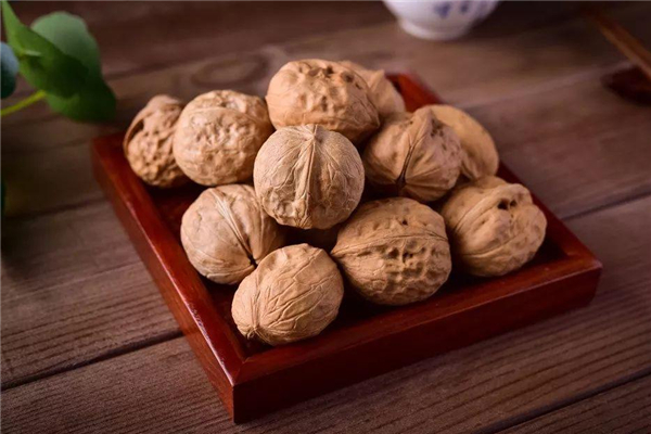 核桃發(fā)苦能吃嗎 核桃怎么挑選好壞 核桃發(fā)苦能吃嗎 核桃怎么挑選好壞