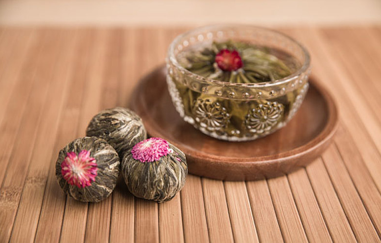 綠茶與紅茶哪個更適合高血壓的人喝 綠茶與紅茶哪個更適合高血壓的人喝