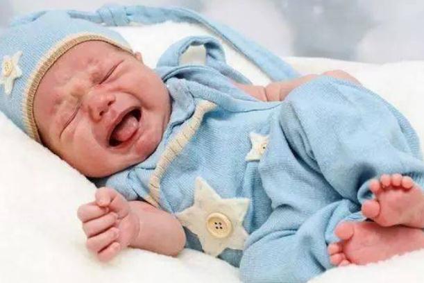 新生兒黃疸可以吃黃連嗎 新生兒黃疸可以隔著玻璃曬太陽嗎 新生兒黃疸可以吃黃連嗎 新生兒黃疸可以隔著玻璃曬太陽嗎