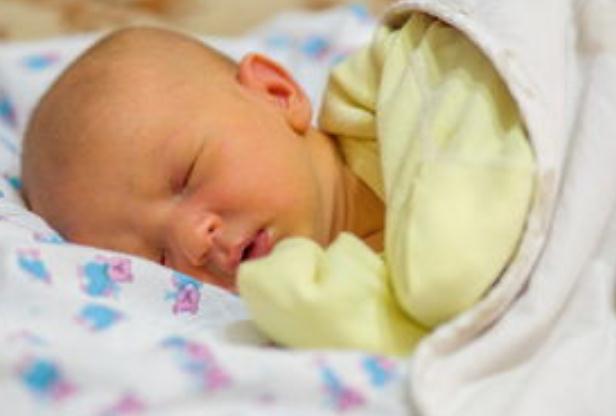 新生兒黃疸可以打預防針嗎 新生兒黃疸可以吃茵梔黃口服液 新生兒黃疸可以打預防針嗎 新生兒黃疸可以吃茵梔黃口服液