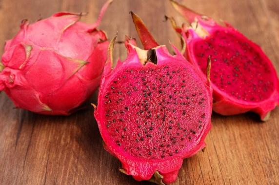 紅心火龍果有什么營養(yǎng)價值 吃紅心火龍果的好處 紅心火龍果有什么營養(yǎng)價值 吃紅心火龍果的好處
