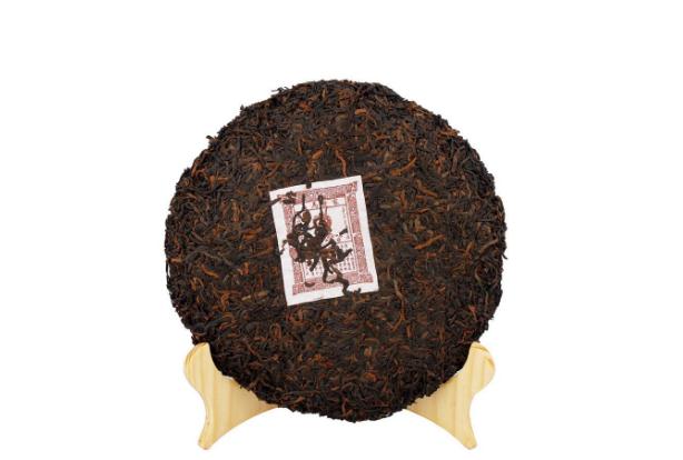 一餅茶葉可買一輛寶馬 “炒茶”亂象 一餅茶葉可買一輛寶馬 “炒茶”亂象