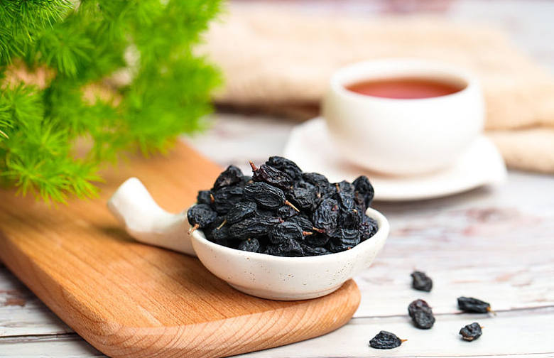 黑加侖葡萄干的功效與作用 黑加侖葡萄干補腎嗎 黑加侖葡萄干的功效與作用 黑加侖葡萄干補腎嗎