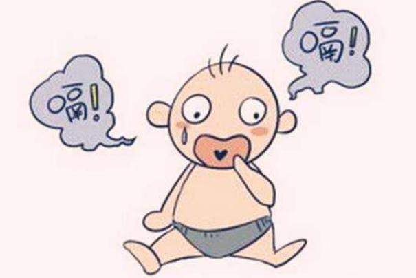 新生兒打嗝吐奶怎么回事 新生兒打嗝要抱起來(lái)嗎 新生兒打嗝吐奶怎么回事 新生兒打嗝要抱起來(lái)嗎