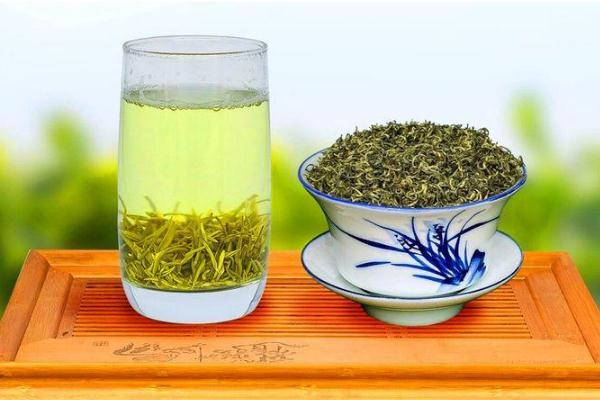 喝茶葉茶有什么功效與作用 喝茶葉茶有什么好處 喝茶葉茶有什么功效與作用 喝茶葉茶有什么好處